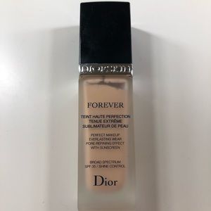 Dior Forever Foundation